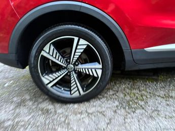 MG MG ZS 44.5kWh Exclusive Auto 5dr