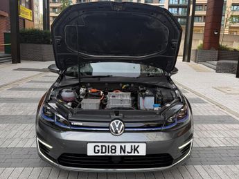 Volkswagen e-Golf 35.8kWh e-Golf Auto 5dr