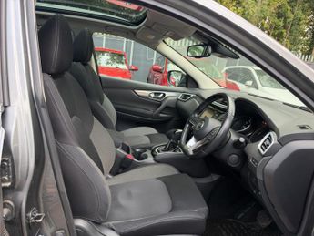 Nissan Qashqai 1.2 DIG-T N-Connecta XTRON Euro 6 (s/s) 5dr