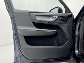 Volvo XC40 1.5 T3 Inscription Pro Auto Euro 6 (s/s) 5dr