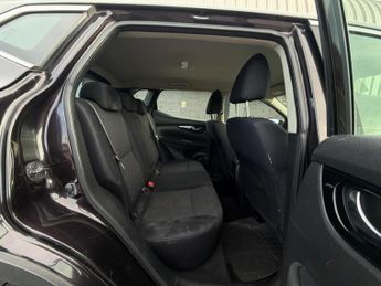 Nissan Qashqai 1.2 DIG-T Acenta 2WD Euro 5 (s/s) 5dr