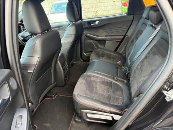 Ford Kuga 2.5 EcoBoost Duratec 14.4kWh ST-Line CVT Euro 6 (s/s) 5dr