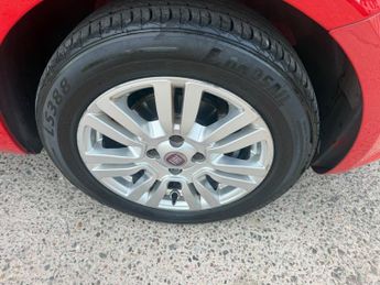 Fiat Punto 1.2 Easy Manual Euro 5 5dr