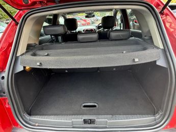 Renault Captur 1.5 dCi ENERGY Signature Nav Auto Euro 6 (s/s) 5dr