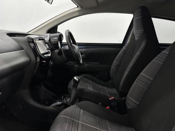 Peugeot 108 1.2 PureTech Allure Euro 6 5dr