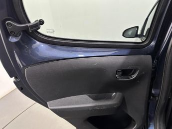 Peugeot 108 1.2 PureTech Allure Euro 6 5dr