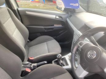Vauxhall Astra 1.6i 16v SXi 5dr