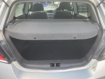 Vauxhall Astra 1.6i 16v SXi 5dr