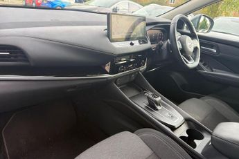 Nissan Qashqai 1.3 DiG-T MH 158 N-Connecta 5dr Xtronic