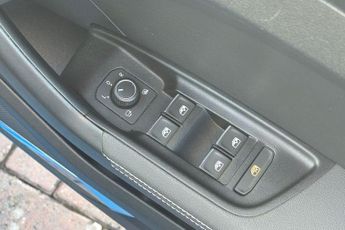 Audi A1 1.0 TFSI 30 S line Sportback 5dr Petrol S Tronic Euro 6 (s/s) (1