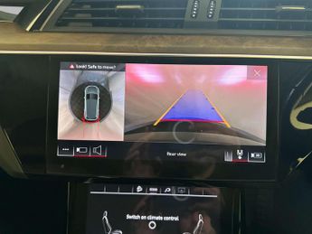 Audi e-tron 55 Sport SUV 5dr Electric Auto quattro 95kWh (408 ps)