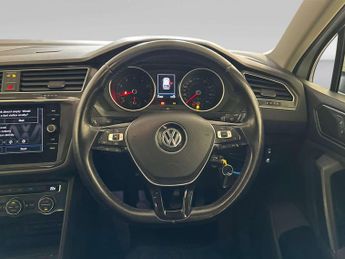 Volkswagen Tiguan 1.4 TSI SE Navigation SUV 5dr Petrol Manual Euro 6 (s/s) (125 ps