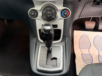 Ford Fiesta 1.4 Zetec 5dr