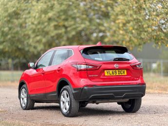 Nissan Qashqai 1.3 DIG-T Acenta Premium DCT Auto Euro 6 (s/s) 5dr