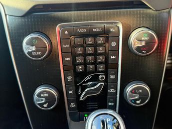 Volvo V40 1.5 T3 GPF R-Design Nav Plus Auto Euro 6 (s/s) 5dr