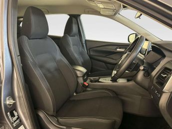 Nissan Qashqai 1.3 DIG-T MHEV Acenta Premium SUV 5dr Petrol Hybrid XTRON Euro 6