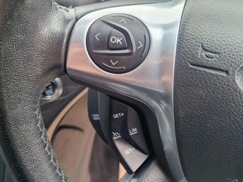 Ford Kuga 2.0 TDCi Titanium Powershift AWD Euro 5 5dr