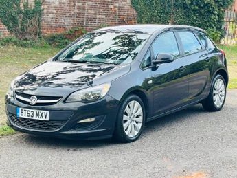 Vauxhall Astra 1.6 16v Exclusiv Euro 5 5dr
