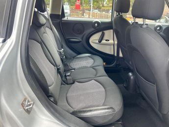 MINI Countryman 1.6 Cooper Steptronic Euro 5 5dr