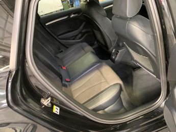 Audi A3 1.0 TFSI 30 Black Edition Sportback S Tronic Euro 6 (s/s) 5dr