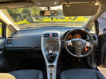 Toyota Auris 1.6 VVT-i TR 5dr