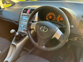 Toyota Auris 1.6 VVT-i TR 5dr