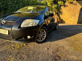 Toyota Auris 1.6 VVT-i TR 5dr