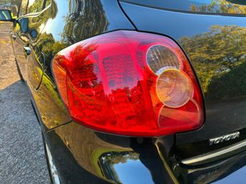 Toyota Auris 1.6 VVT-i TR 5dr