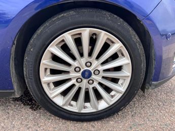 Ford Focus 1.0T EcoBoost Titanium X Euro 6 (s/s) 5dr