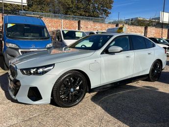 BMW i5 40 83.9kWh M Sport Pro Auto eDrive 4dr (22kW Charger)
