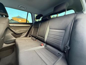 Skoda Octavia 1.6 TDI SE Technology DSG Euro 6 (s/s) 5dr