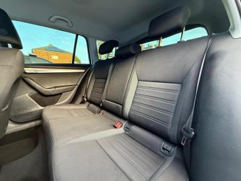 Skoda Octavia 1.6 TDI SE Technology DSG Euro 6 (s/s) 5dr