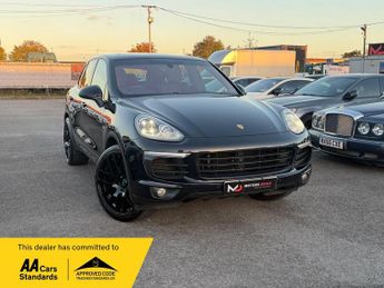 Porsche Cayenne 3.0 V6 E-Hybrid S TiptronicS 4WD Euro 6 (s/s) 5dr