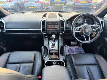 Porsche Cayenne 3.0 V6 E-Hybrid S TiptronicS 4WD Euro 6 (s/s) 5dr
