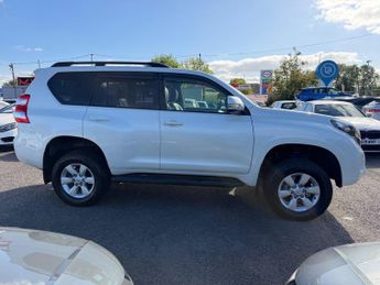 Toyota Land Cruiser 2.8D Invincible Auto 4WD Euro 6 5dr (7 Seats)