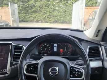 Volvo XC90 2.0 D5 Momentum Geartronic 4WD Euro 6 (s/s) 5dr
