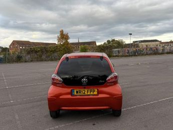 Toyota AYGO 1.0 VVT-i Fire Euro 5 5dr