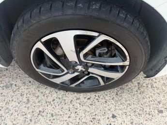 Peugeot 108 1.0 Allure 2 Tronic Euro 6 5dr