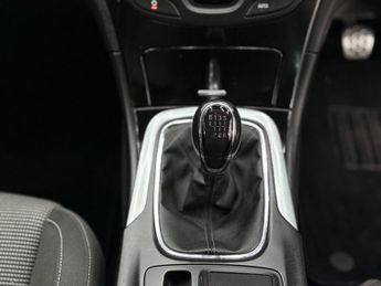 Vauxhall Insignia 2.0 CDTi ecoFLEX SRi Nav Euro 5 (s/s) 5dr
