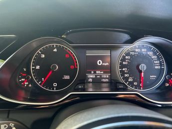Audi A4 2.0 TDI Black Edition Euro 5 (s/s) 4dr