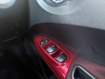 Nissan Juke 1.6 Acenta Premium Euro 5 (s/s) 5dr