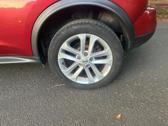 Nissan Juke 1.6 Acenta Premium Euro 5 (s/s) 5dr