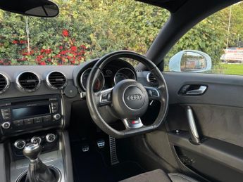 Audi TT 2.0 TFSI S line Euro 5 (s/s) 3dr