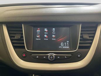 Vauxhall Grandland X 1.2 Turbo GPF SE SUV 5dr Petrol Manual Euro 6 (s/s) (130 ps)