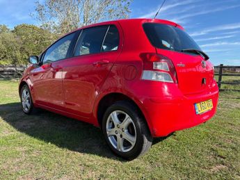 Toyota Yaris 1.33 Dual VVT-i TR Euro 4 (s/s) 5dr