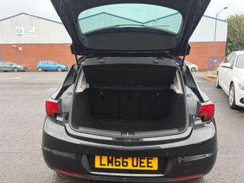 Vauxhall Astra 1.4i Turbo Elite Nav Auto Euro 6 (s/s) 5dr