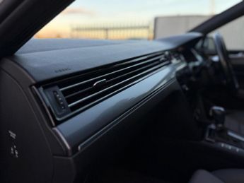 Volkswagen Passat 1.8 TSI R-Line DSG Euro 6 (s/s) 4dr