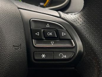 MG MG ZS 44.5kWh Exclusive Auto 5dr