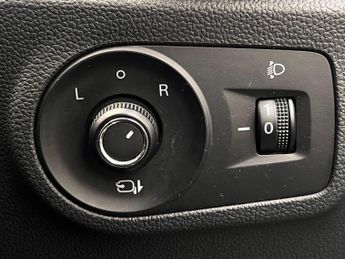 MG MG ZS 44.5kWh Exclusive Auto 5dr
