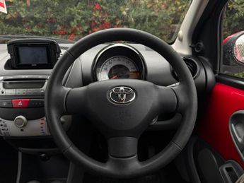 Toyota AYGO 1.0 VVT-i Go Euro 5 3dr